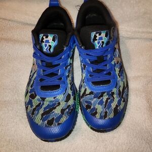 Boy's Under Armour Sneakers